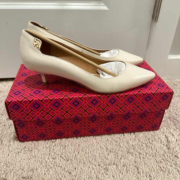 Tory Burch Elizabeth Pointy Toe Pump 40mm Size 6 - Picture 3 of 10